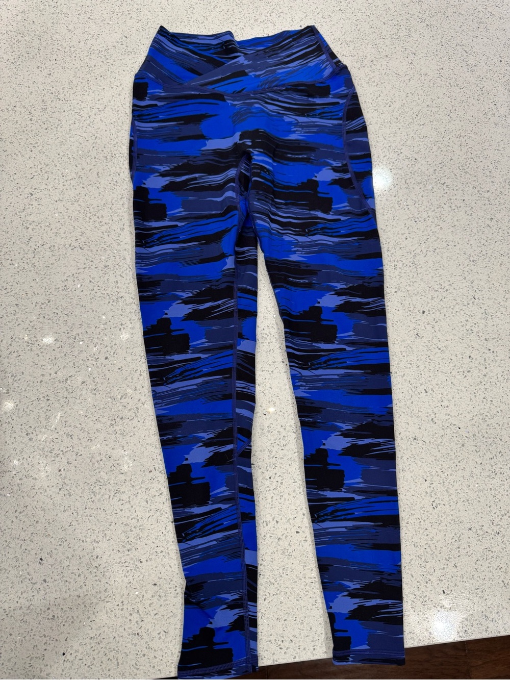Alphalete Blue and Black Camo Leggings